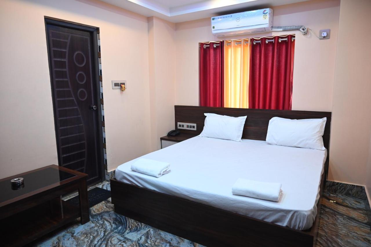 Oyo Hotel Tulusi Inn 博尔普尔 外观 照片