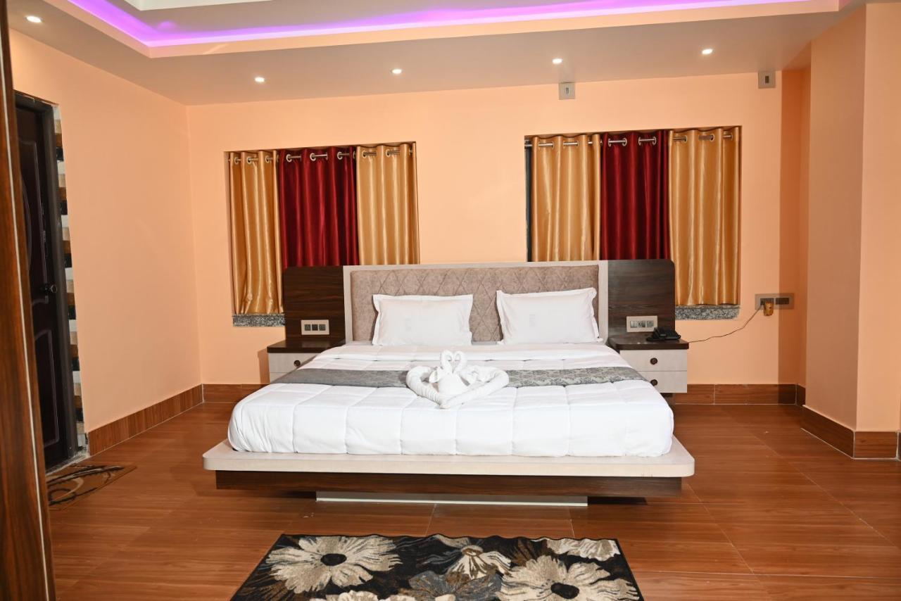 Oyo Hotel Tulusi Inn 博尔普尔 外观 照片