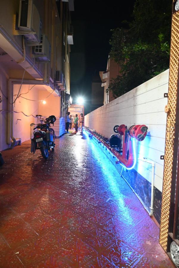 Oyo Hotel Tulusi Inn 博尔普尔 外观 照片